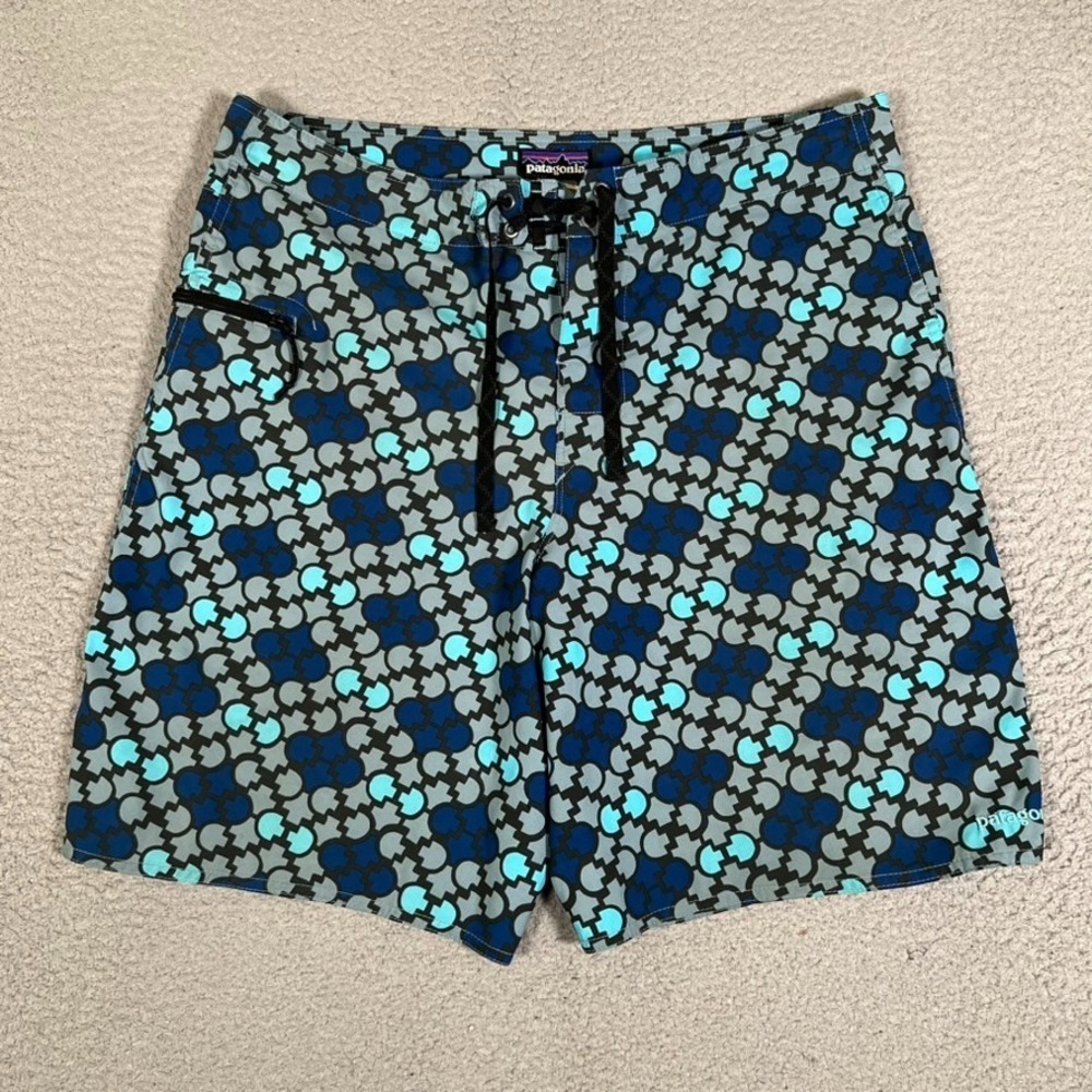 Patagonia Shorts Mens 34 Blue Wavefarer‎ Boardshorts Swim Surf Beach Board Logo